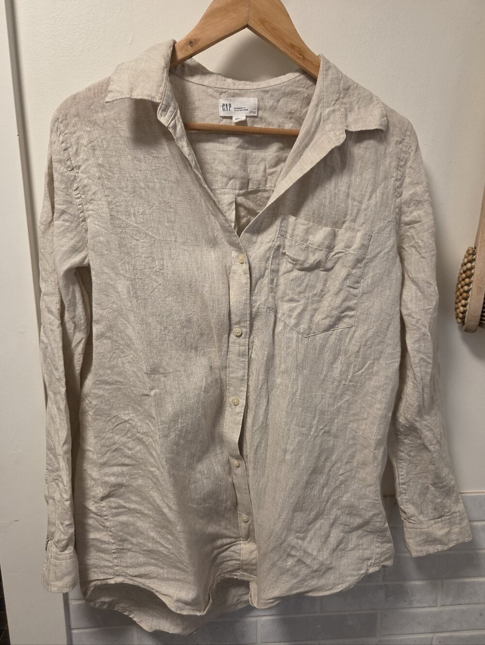 GAP Linen Button Up - Picture 3 of 8